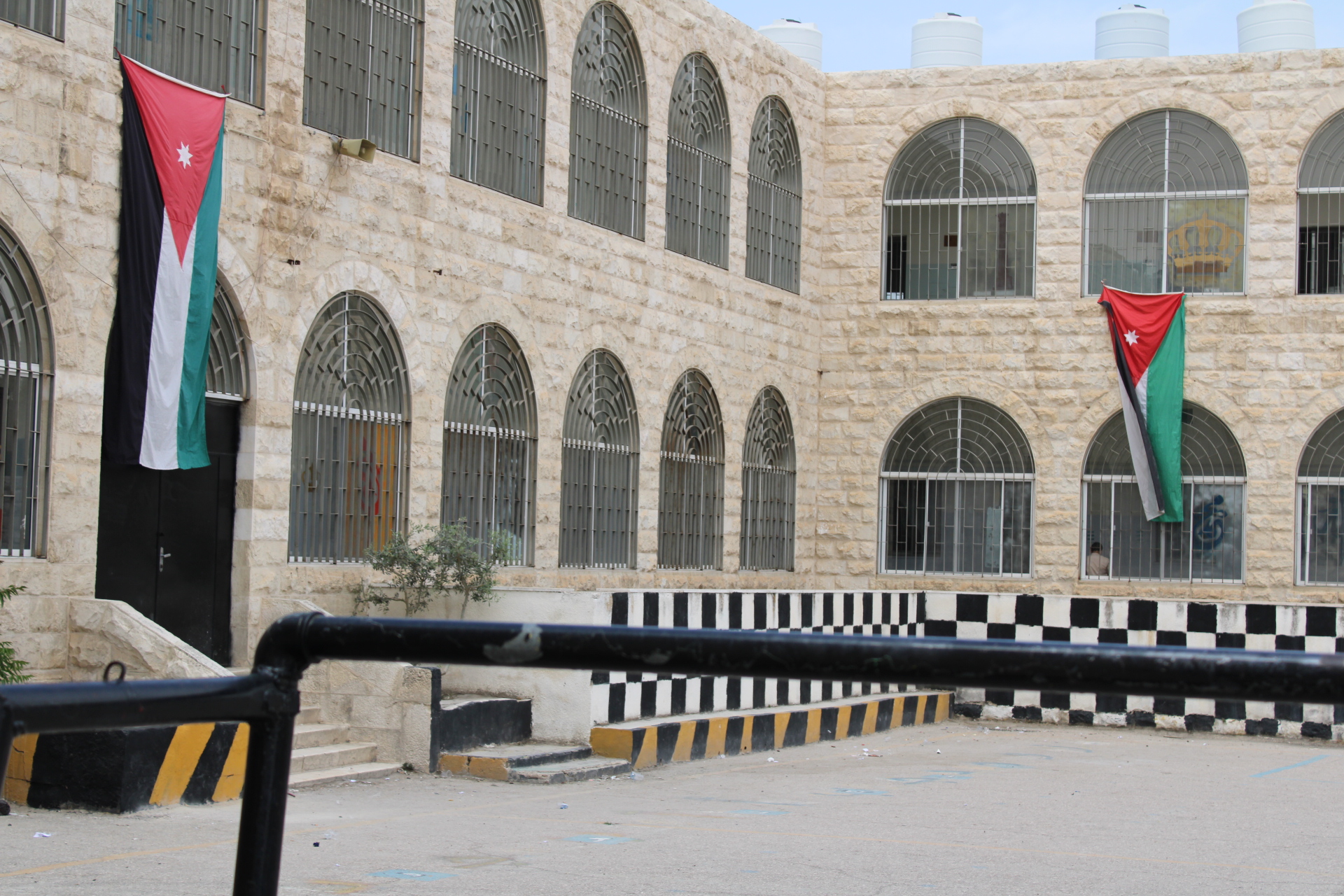 المبنى الرئيسي